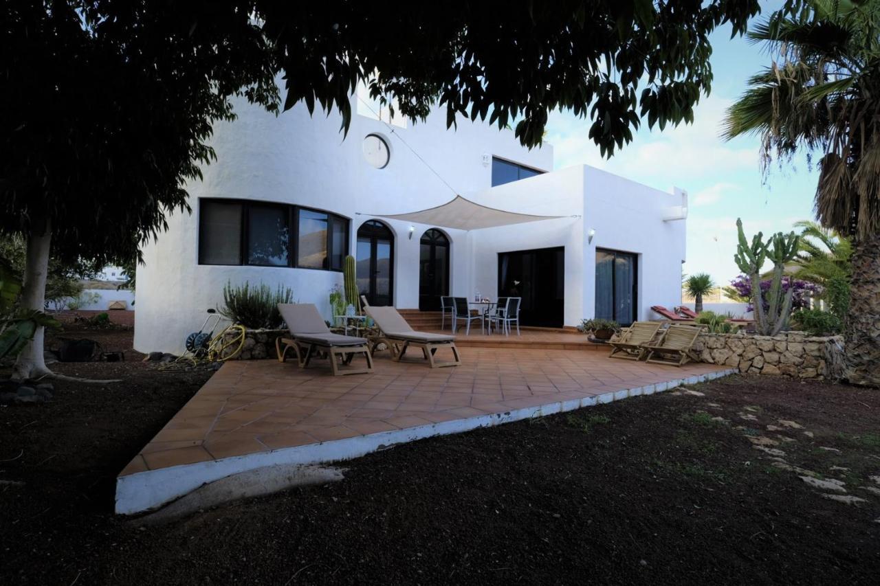 Villa Paradise Beach Giniginamar Exterior photo