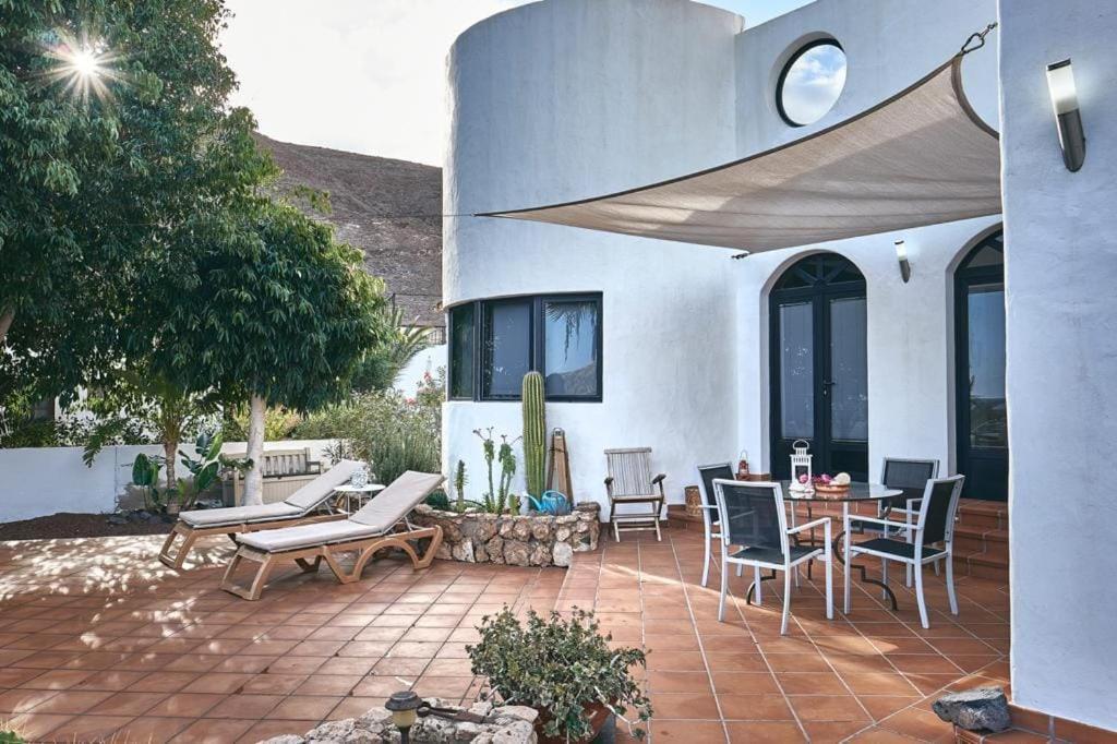Villa Paradise Beach Giniginamar Exterior photo